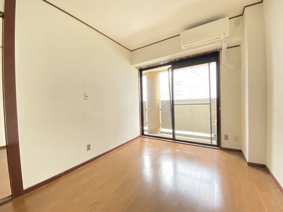 居室・リビング　※別部屋の写真です