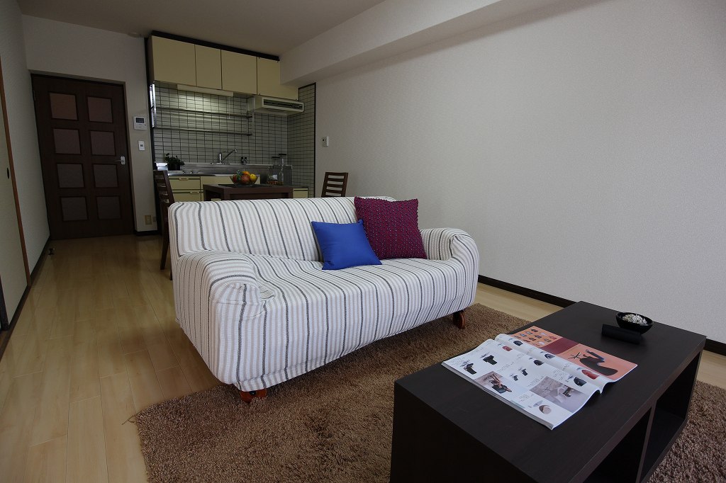 居室・リビング　リビング　※別号室参照　家具などはつきません