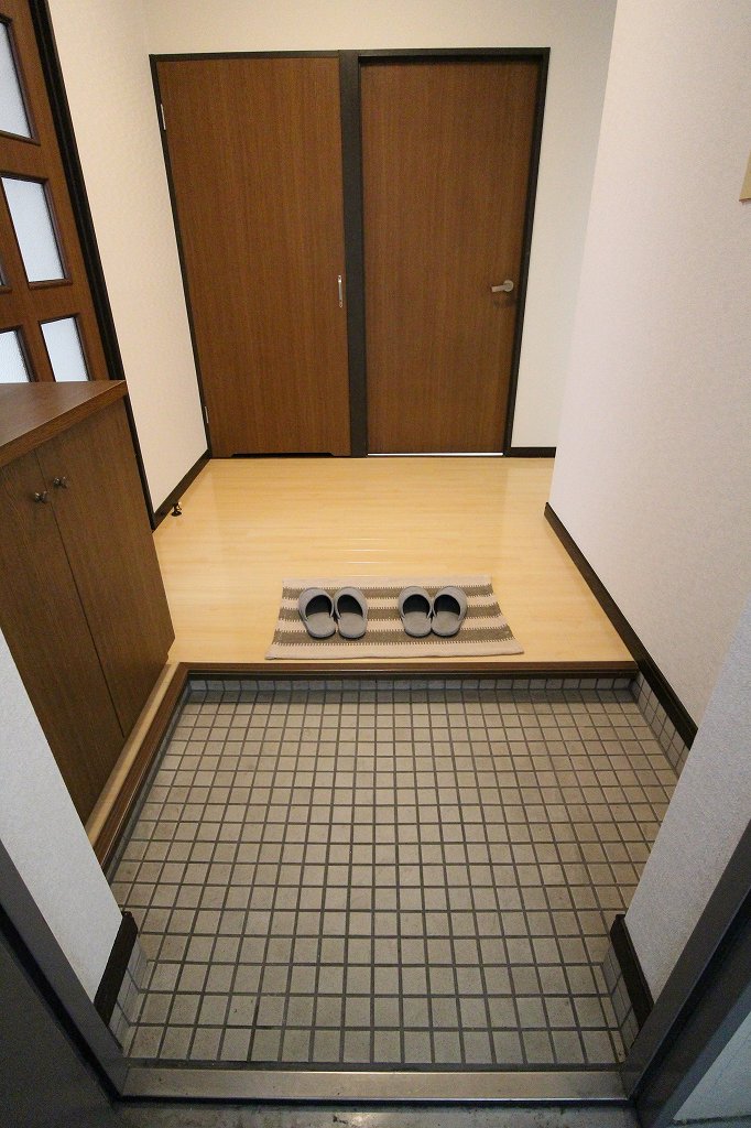 玄関　玄関　※別号室参照