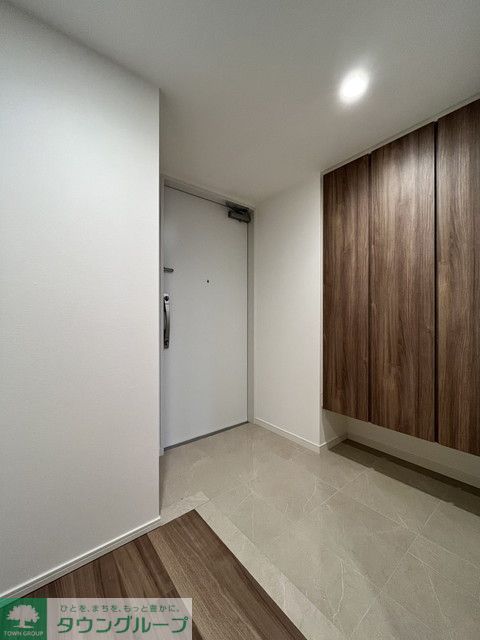 玄関　※写真は同タイプ住戸です。