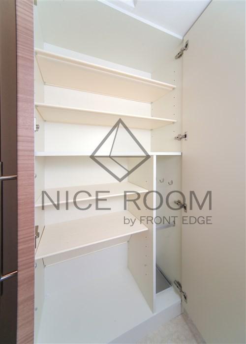 収納　プランドール新大阪PARKレジデンス　収納