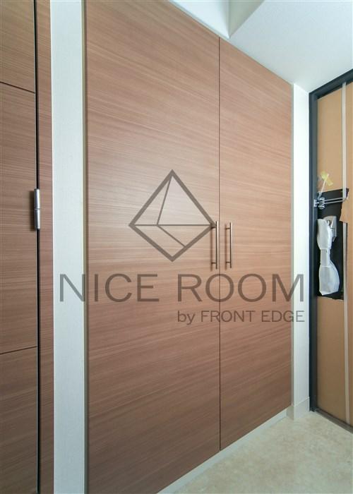 玄関　プランドール新大阪PARKレジデンス　玄関