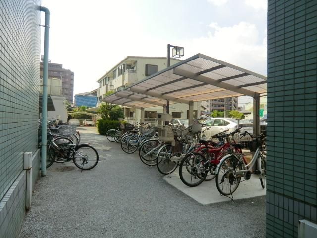 その他共有部分　屋根付き駐輪場