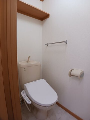 トイレ　ゆったりとした空間のトイレです