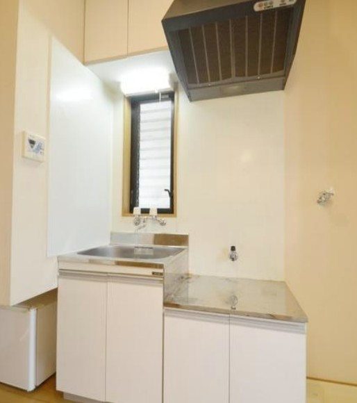 キッチン　※別部屋参考写真です