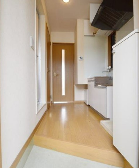 玄関　※別部屋参考写真です