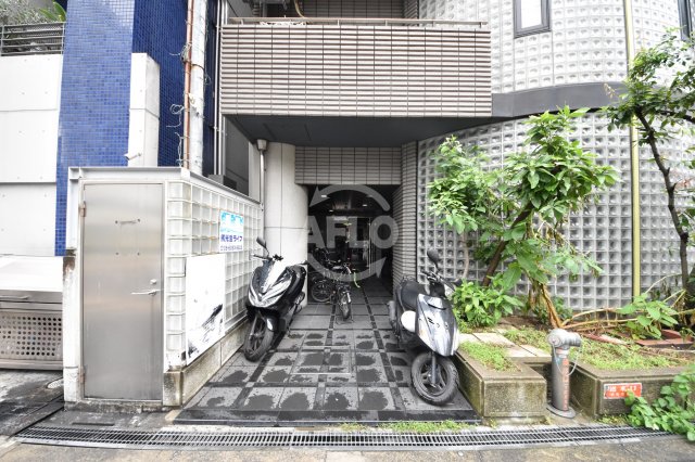 エントランス　ジョエロ堀江　エントランス