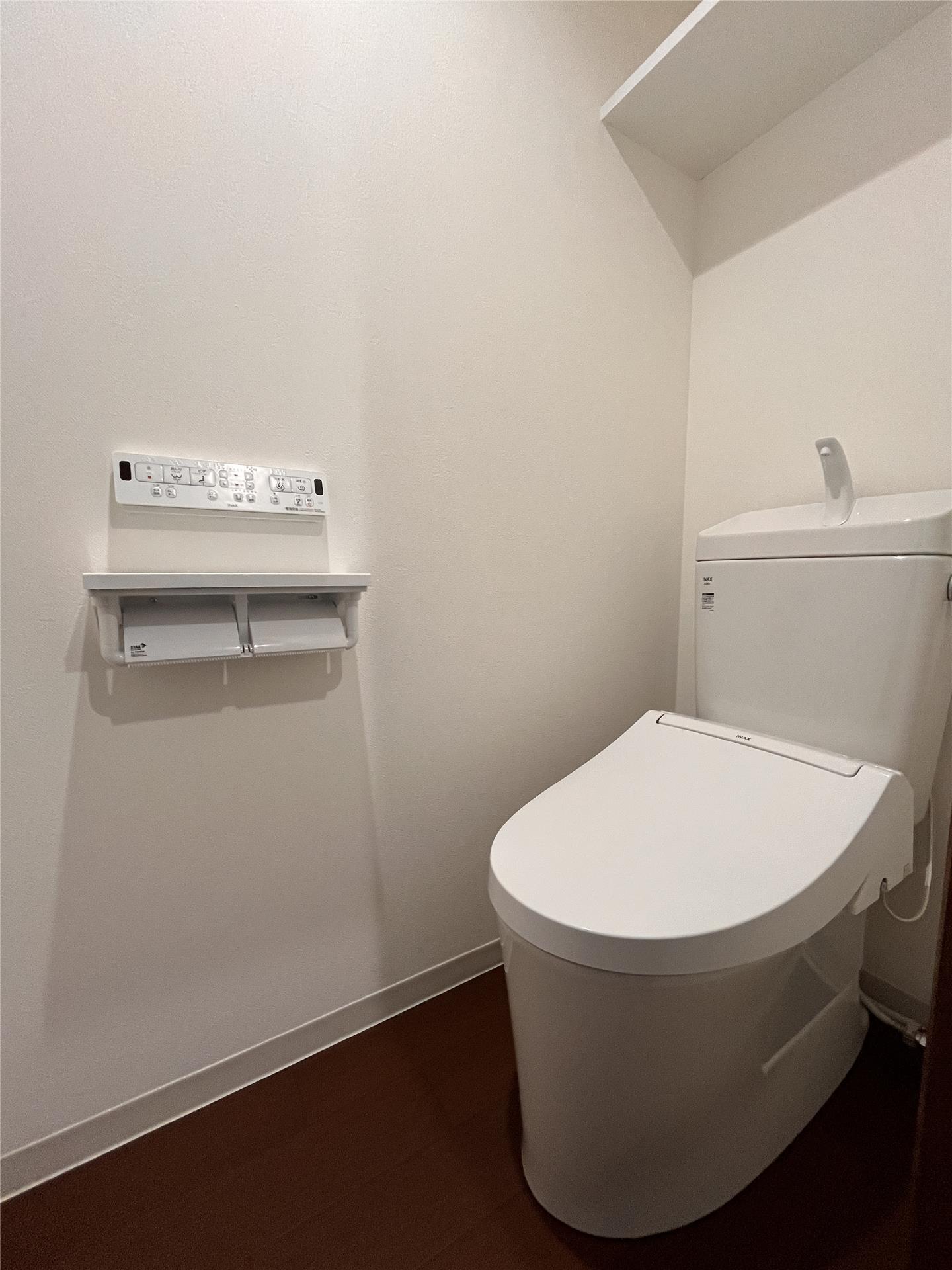 トイレ　写真は別部屋です。