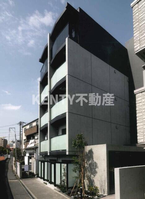 建物外観　こちら、外観パースです