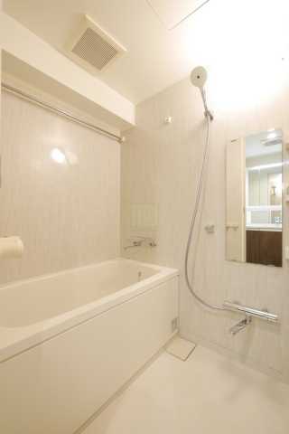 バス・シャワールーム　アブレスト動坂の風呂