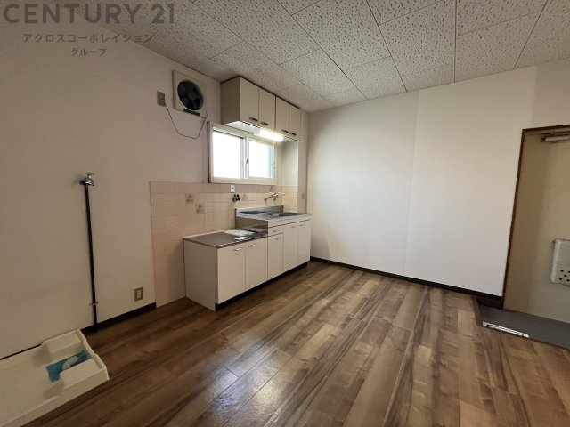 居室・リビング　角部屋住戸で過ごしやすく、おすすめです。