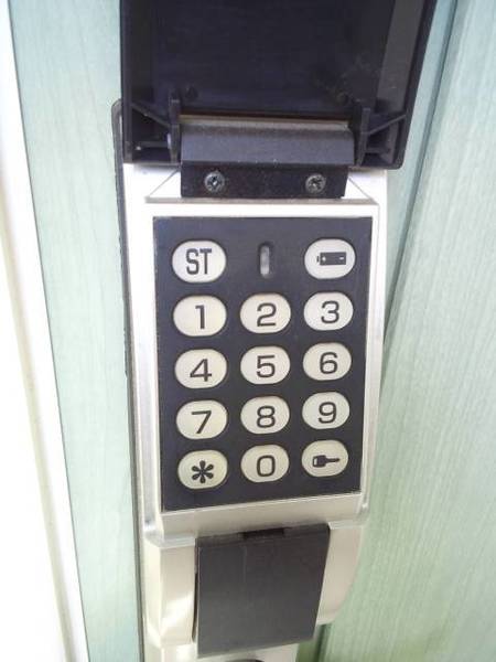 セキュリティ　電子キー