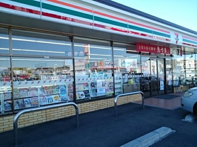 コンビニ　セブンイレブン小山犬塚６丁目店（コンビニ）まで350m