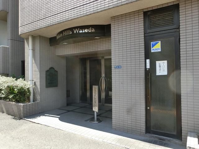 エントランス　オートロック付のエントランス