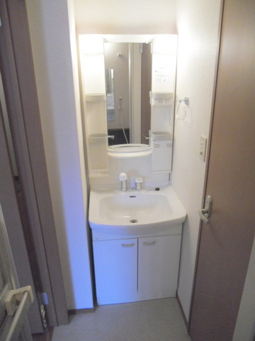 洗面設備　忙しい朝に嬉しいシャンプードレッサー