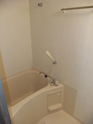 バス・シャワールーム　※別部屋参考写真