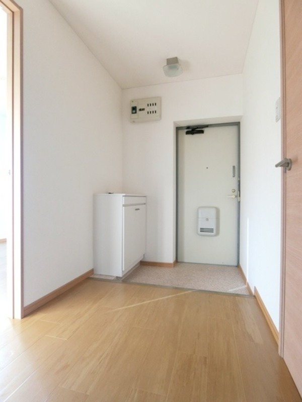 玄関　図面と現状に相違がある場合には現状を優先