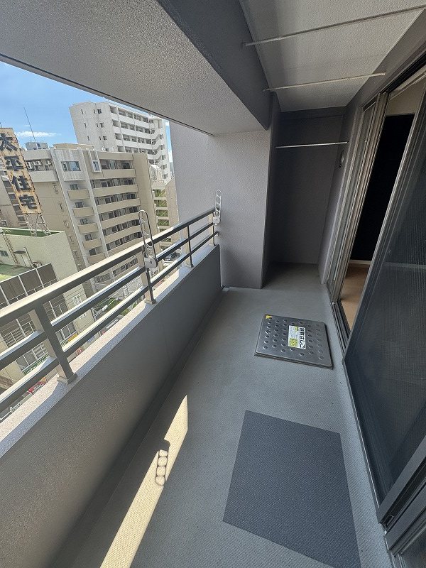 バルコニー　※掲載情報と物件の現況が異なる場合、現況を優先するものとしま