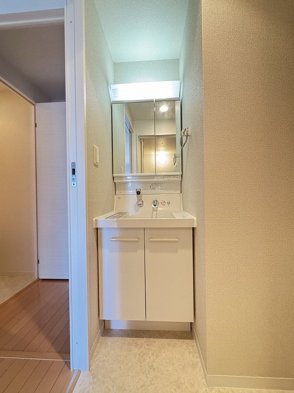 洗面設備　※掲載情報と物件の現況が異なる場合、現況を優先するものとしま