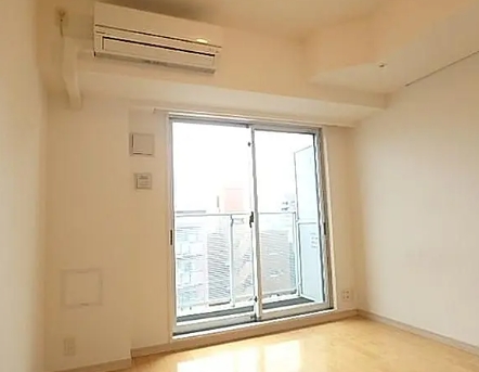 居室・リビング　☆明るい居間☆