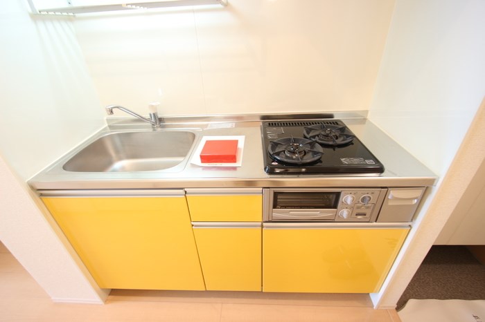 キッチン　2口コンロ・グリル付きです☆