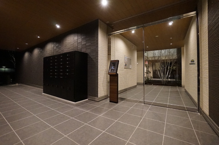 エントランス　清潔なエントランスです