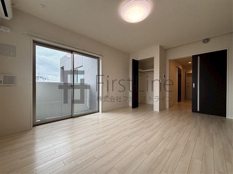 居室・リビング　※同タイプ写真