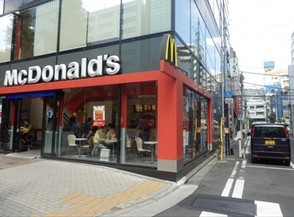 飲食店　マクドナルド 神田末広町店（飲食店）まで179m