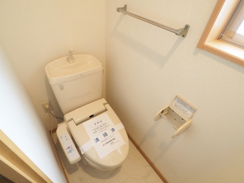 トイレ　別号室イメージ