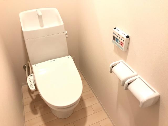 トイレ　トイレ