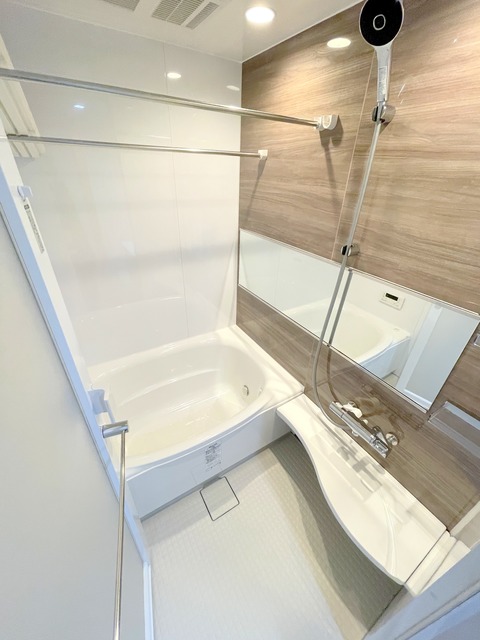 バス・シャワールーム　★追い焚き・浴室乾燥付きバスルーム★