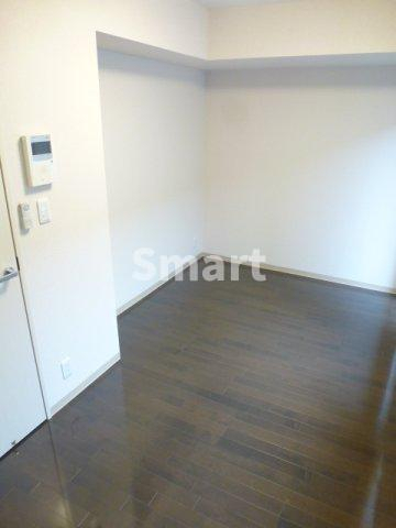 居室・リビング　※別号室のお写真です