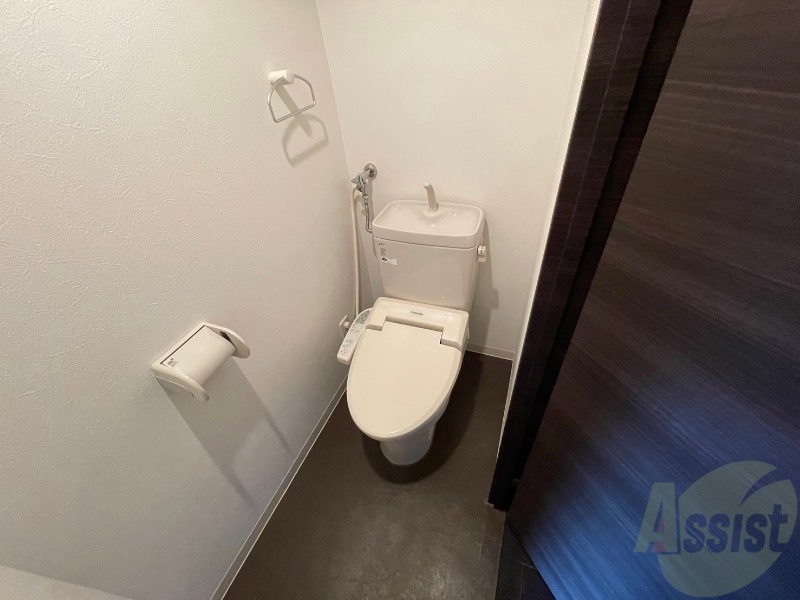 トイレ　トイレです。ウォシュレット付を探している方、おすすめです。