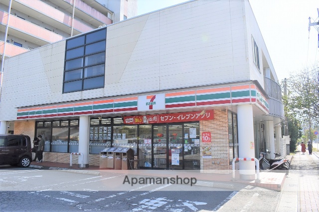 コンビニ　セブンイレブン（コンビニ）まで1494m