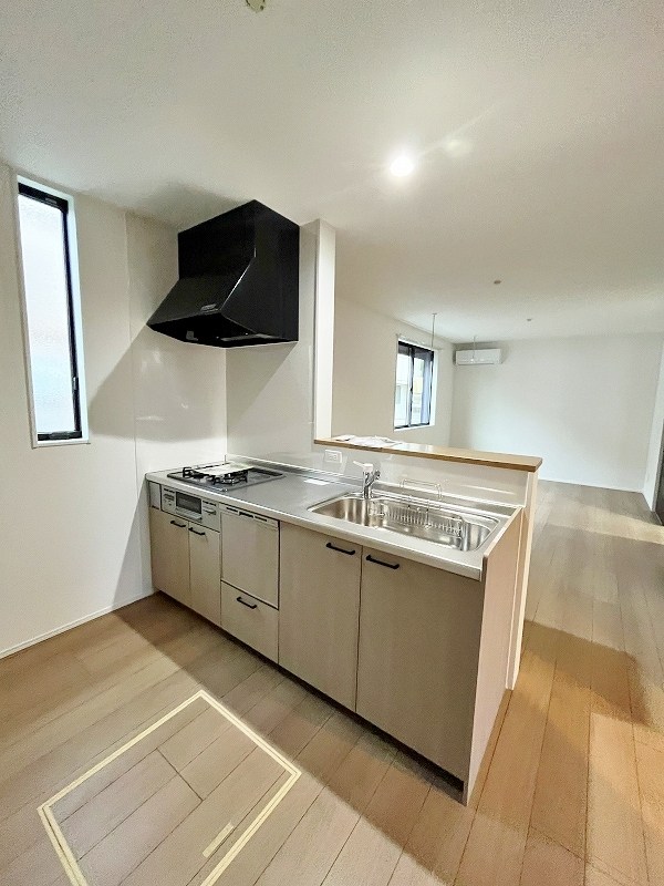 キッチン　★システムキッチングリル付き/3口コンロ★