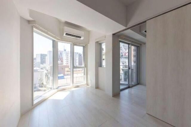 居室・リビング　※別部屋参考写真