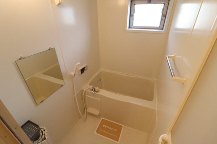 バス・シャワールーム　お風呂で日々の疲れを落としましょう