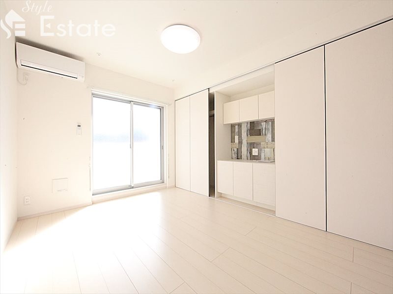 居室・リビング　内装