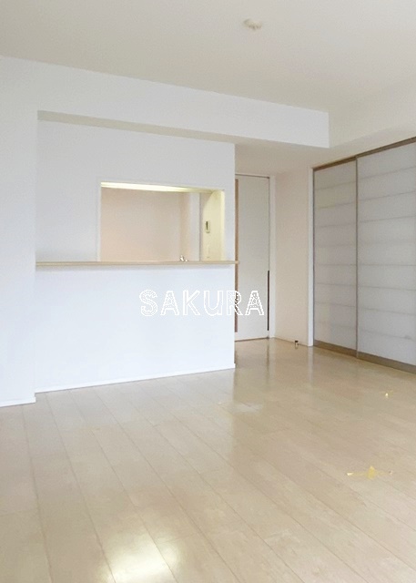 居室・リビング　使いやすい形の為、レイアウトを楽しめます♪