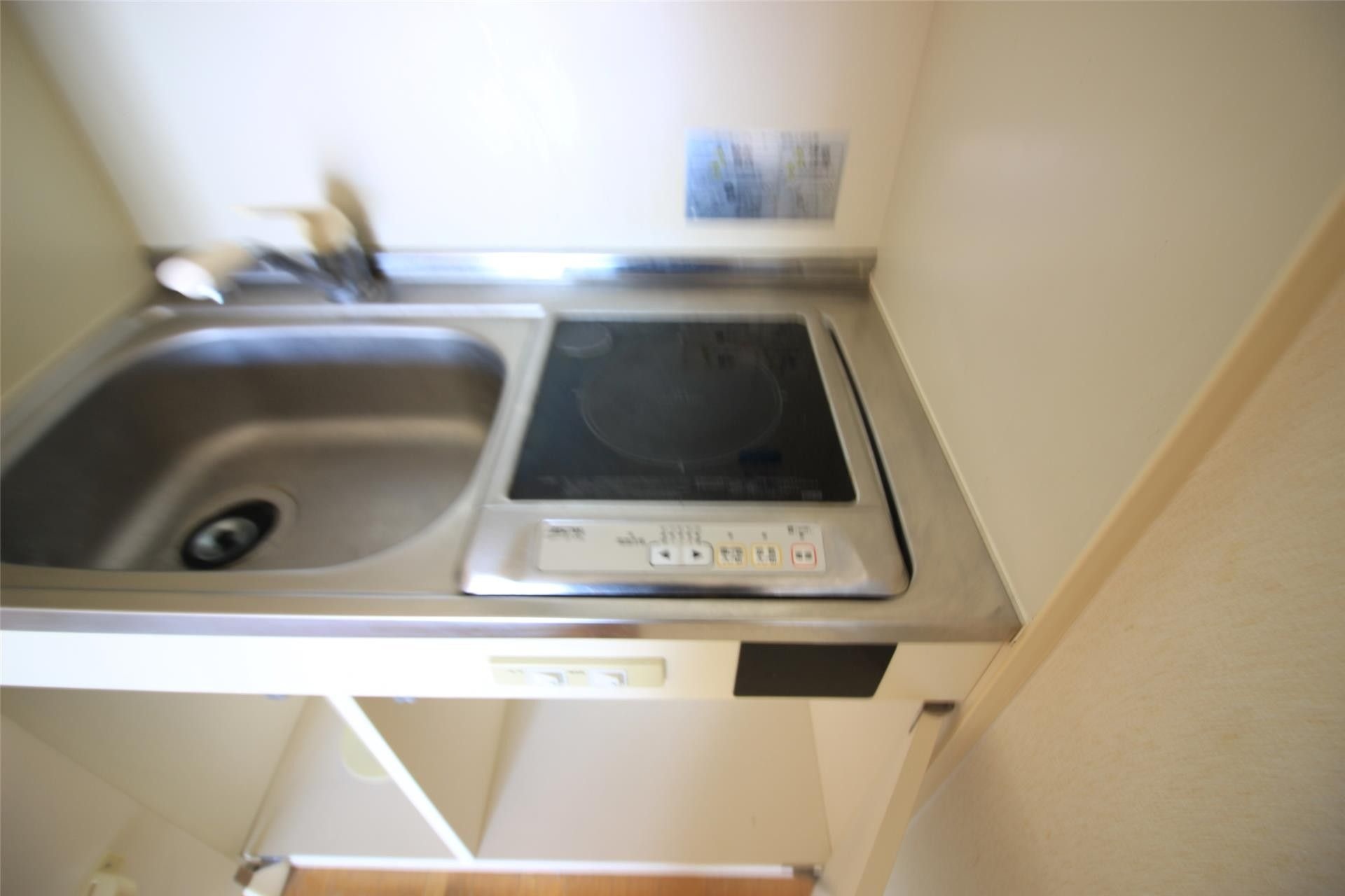 キッチン　同物件別室写真