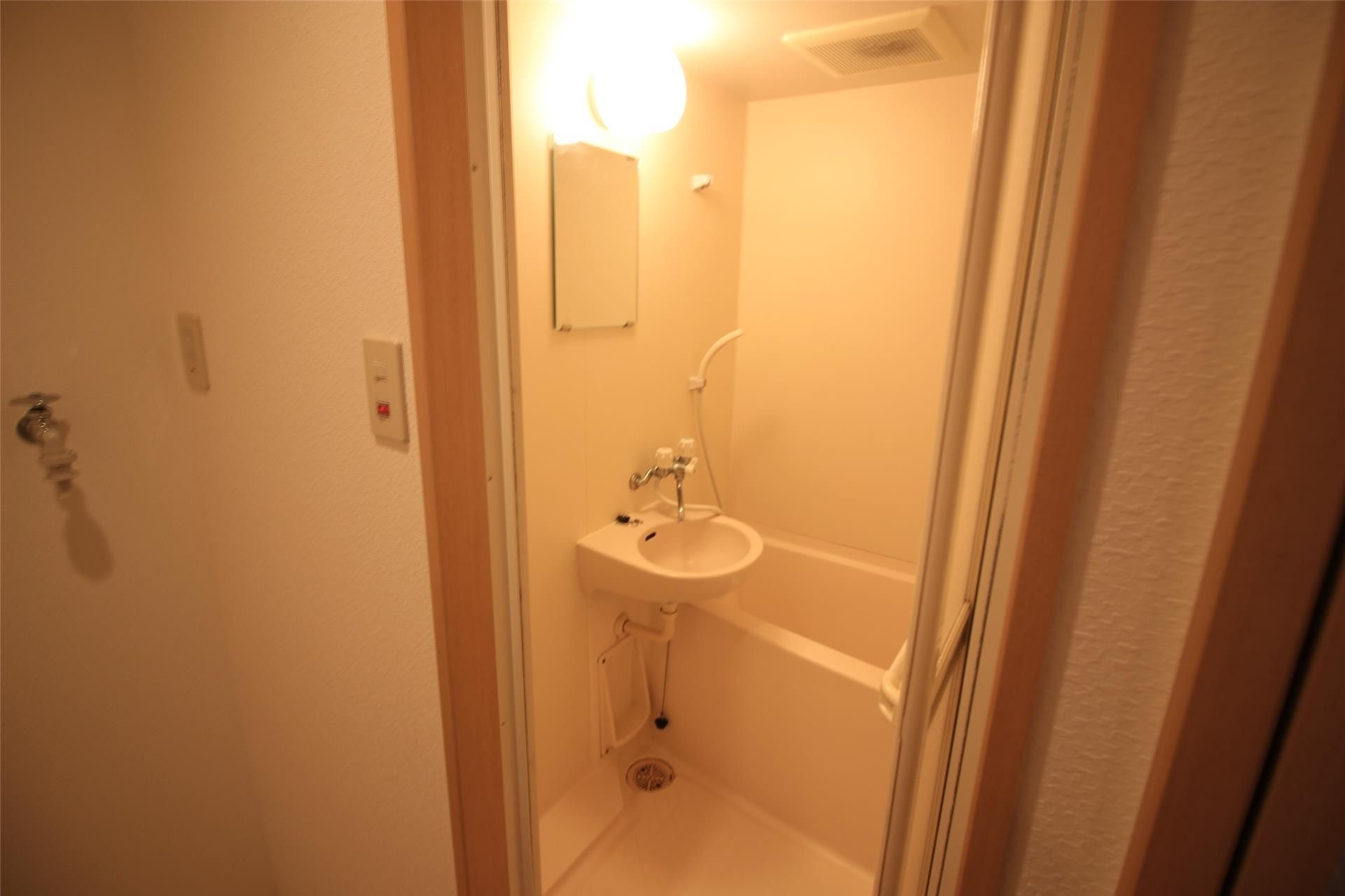 バス・シャワールーム　同物件別室写真