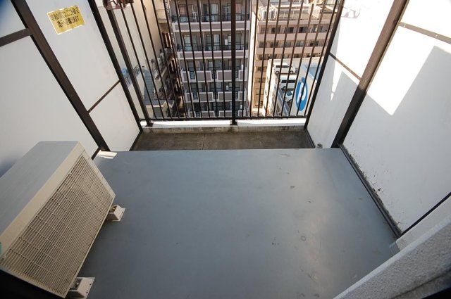 バルコニー　同物件別室写真