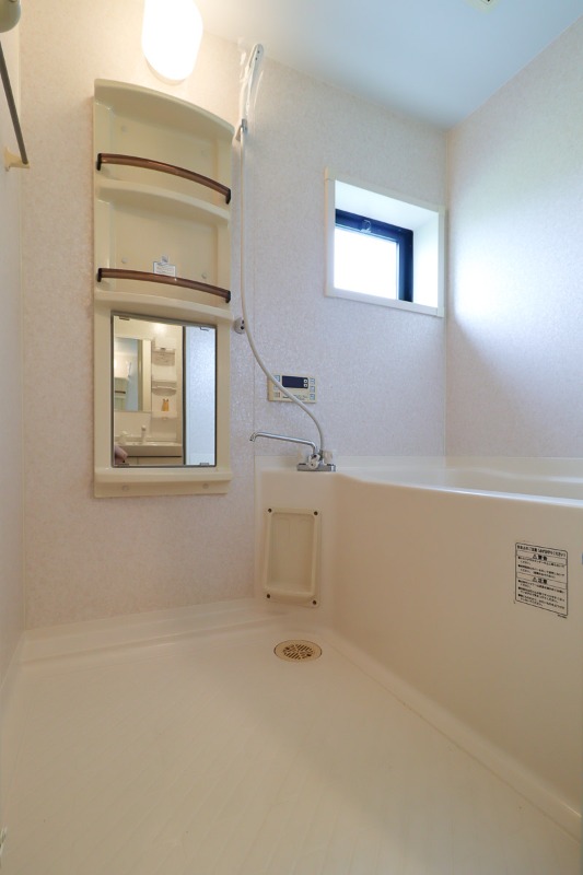 バス・シャワールーム　図面と現状に相違がある場合には現状を優先