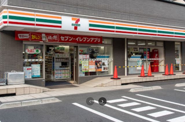 コンビニ　セブンイレブン江戸川中央4丁目店（コンビニ）まで323m