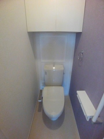 トイレ　落ち着いたトイレです