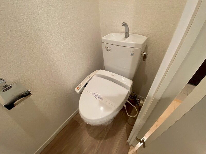 トイレ　※別部屋の参考写真となります※現況優先※