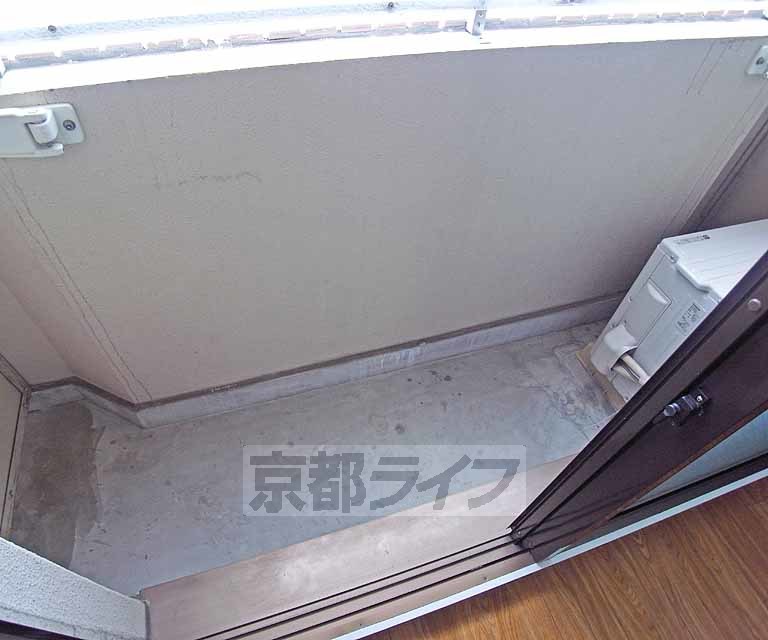 バルコニー　しっかりとしたスペースがあります。