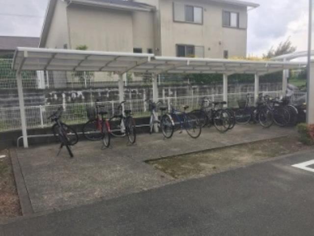 スーパー　マックスバリュ小郡七夕通り店（スーパー）まで819m