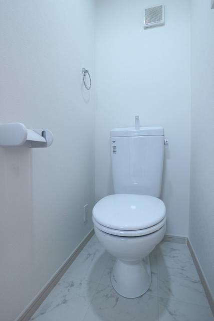 トイレ　トイレ?