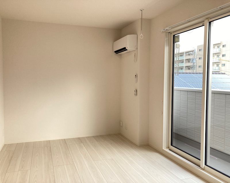 居室・リビング　同じメーカーの類似物件の画像です。